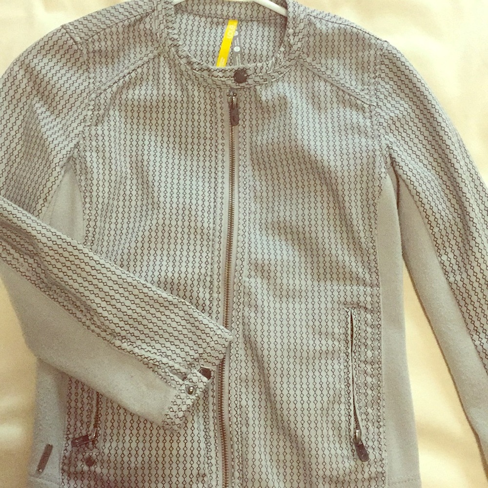 Lole zipper jacket.